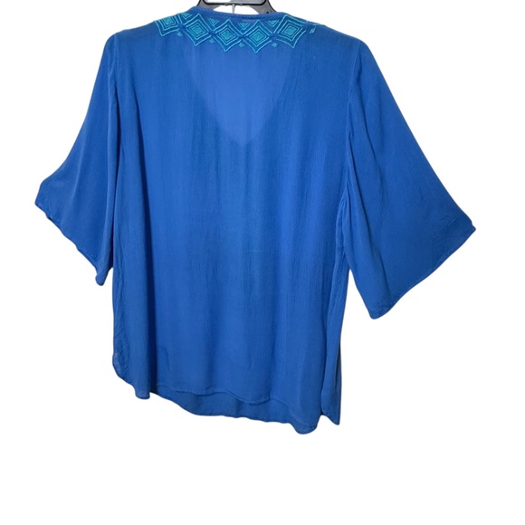 Lilly Pulitzer Embroidered V-Neck Platter Top With Butterfly Sleeves - Picture 9 of 9